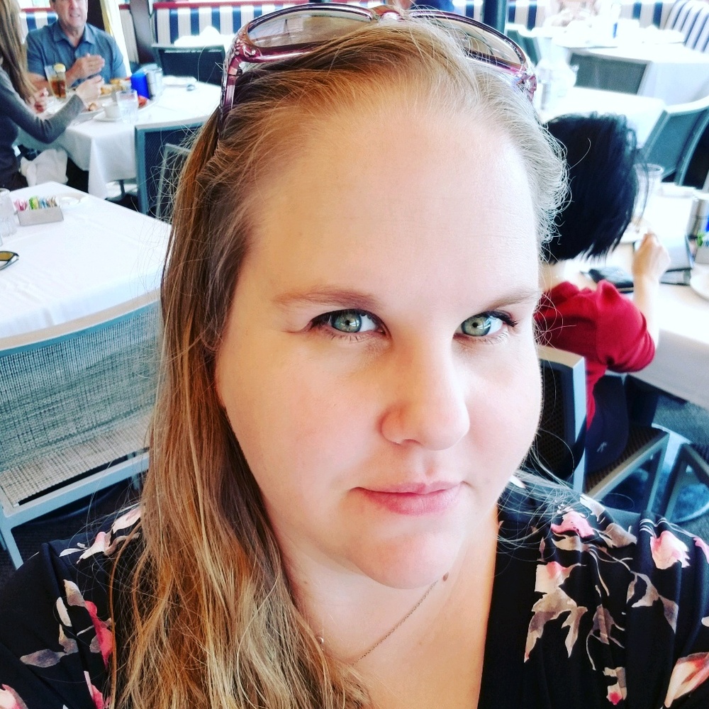 Meet your Posher, Janelle